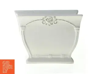 Porcelæns holder fra Udesen Danmark (str. 10 x 7 x 3 cm)