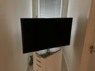 Samsung TV sælges billigt.