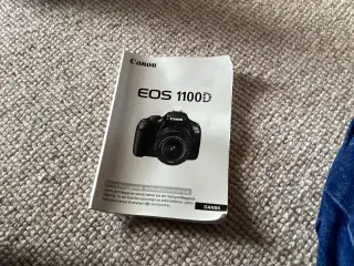 Kamera Canon EOS 1100 D