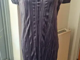 Kjole str xl 42 fra ICHI 