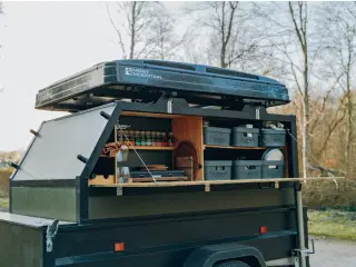 Trailer med Moby Mountain Peak XL Tagtelt