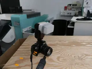 Spejlreflekskamera CANON EOS