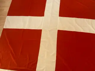 Dannebrog til 8 meter mast