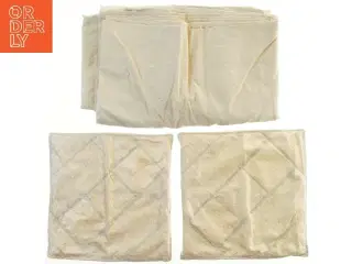 Sengetæppe med puder (str. pude 40x40, tæppe 210x260 cm)