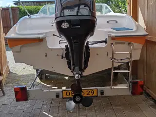 Speedbåd 