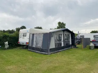 Campingvogn med Isabella fortelt sælges