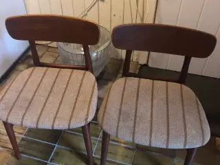 2 gamle teaktræsstole