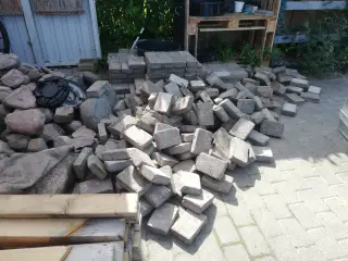 Herregårdssten bortgives 