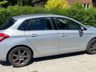 Citroen C4 1,6 e-HDI 115hk seduction