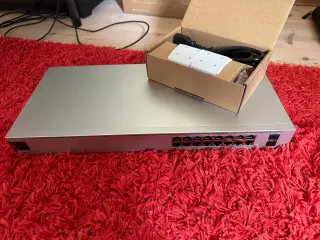 Ubiquiti UniFi Switch USW-16-POE Switch 16-porte G