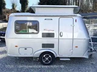 2018 - Hymer Eriba Familia 320   Opredning til dobbeltseng-Mover-Telt