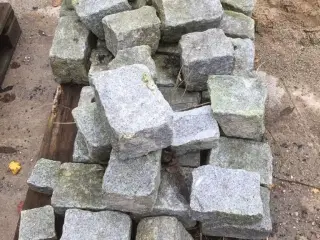 Granitkantblokke