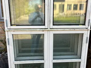 Dannebrogsvinduer træ