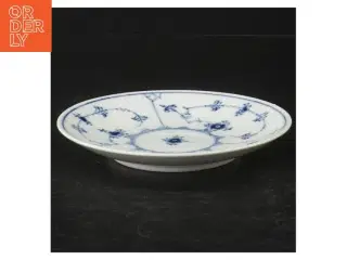 Blåt og hvidt porcelænsmønster tallerken, musselmalet fra Royal Copenhagen (str. Ø. 14,5 cm)