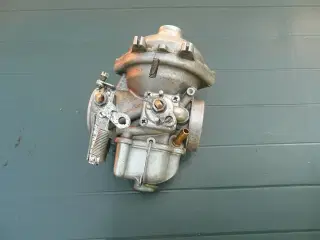 BMW karburator