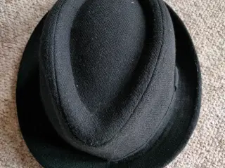Hat 100% uld 