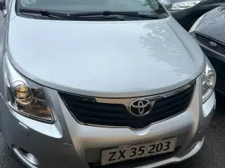 Toyota Avensis 2,0 D-4D T2 stc.