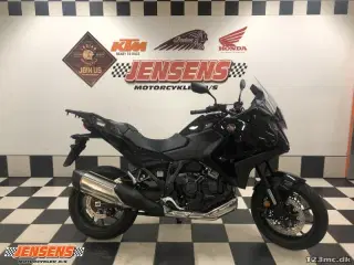 Honda NT 1100 D