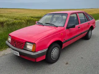 Opel Ascona 1,6D