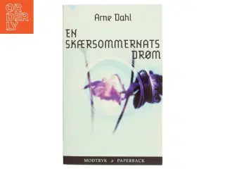 En skærsommernatsdrøm : kriminalroman af Arne Dahl (f. 1963) (Bog)