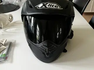 Mc hjelm str M/L nypris 4700kr