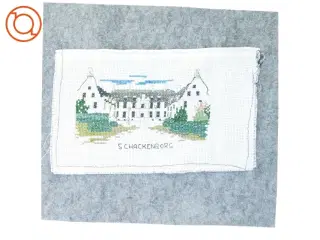 Broderet dækkeserviet (str. 39 x 24 cm)