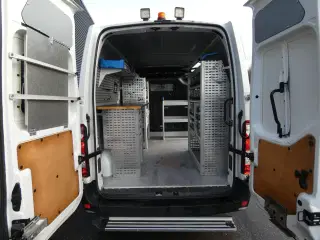 Renault Master T33 VÆRKSTEDSBIL 2,3 DCI TwinTurbo start/stop 150HK Van Man.