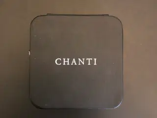 Chanti & Gillian Jones Smykkeskrin