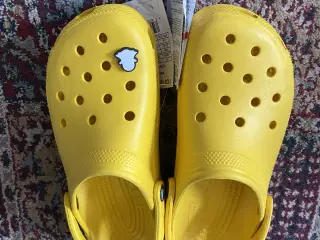 Crocs gule (Limited Snapchat edition)