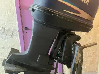Billig påhængsmotor sælges. 