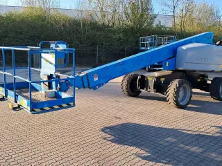 Genie Teleskopbomlift S-60 HC