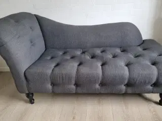 Chaiselong sofa. 2 persons. Mørke grå