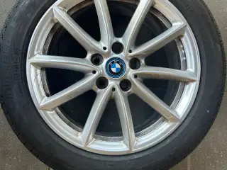 4 premium sommerdæk og org. BMW fælge i topform