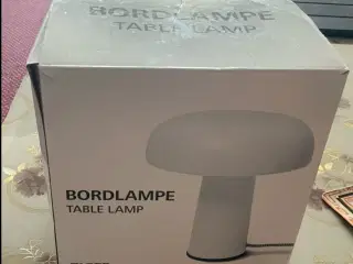 bord lampe helt ny