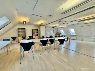 Eksklusivt kontorlejemål i Odense C – 100 m²