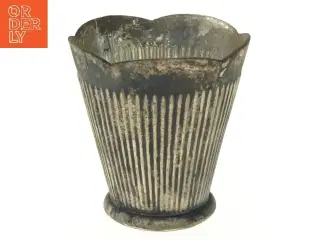Rillet vase i antik stil (str. Ø 13 cm længde 13,5 cm)