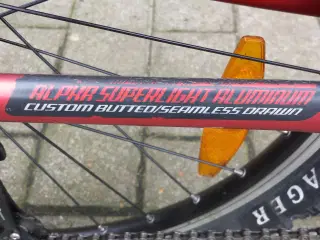 Trek 4500, hardtail, 18 tommer, 27 gear 
