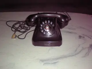 Telefon i bakkelit