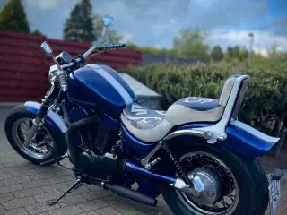 Suzuki Vs 1400 intruder 