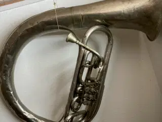 Tuba (Helicon) 