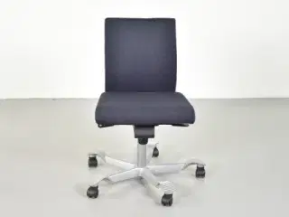 Häg h04 4200 kontorstol med sort/blå polster