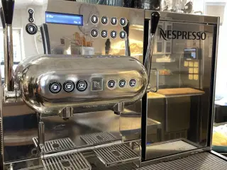 BRUGT - NESPRESSO AGUILA 220