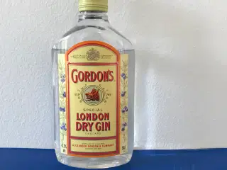 SPECIAL DRY GIN
