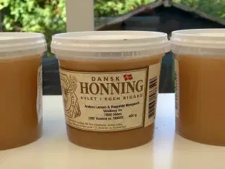 Presset honning helt uden tilsætning. 