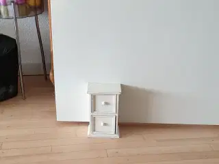 Kommode mini til smykker el dimser