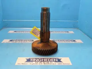 Ford 8260 Drivaksel 5166028