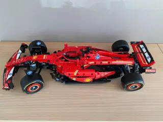 Lego Technic Ferrari SF-24 (42207)