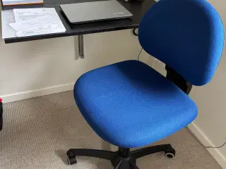 Kontorstol velholdt 