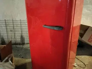 SMEG køleskab i rød