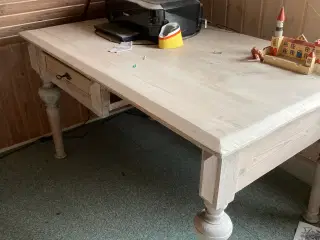 Skrivebord